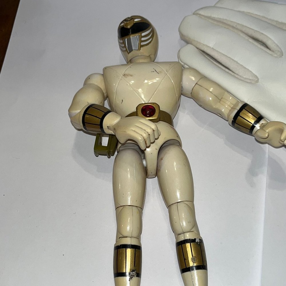 Mighty Morphin Power Rangers 8 1/2in White Talking Ranger & Talki